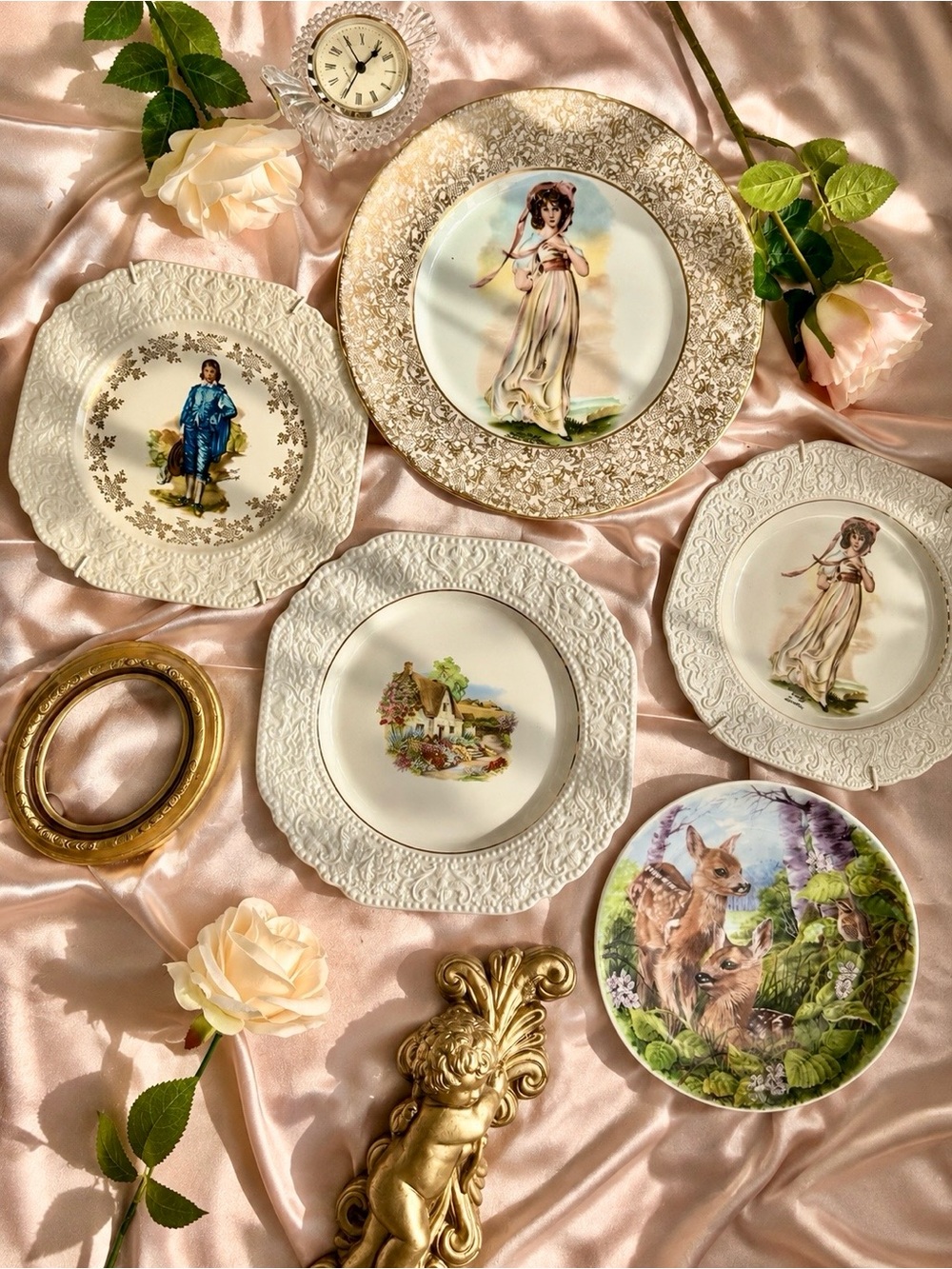 Vintage Set of 5 Cottagecore Decorative Collector Plates